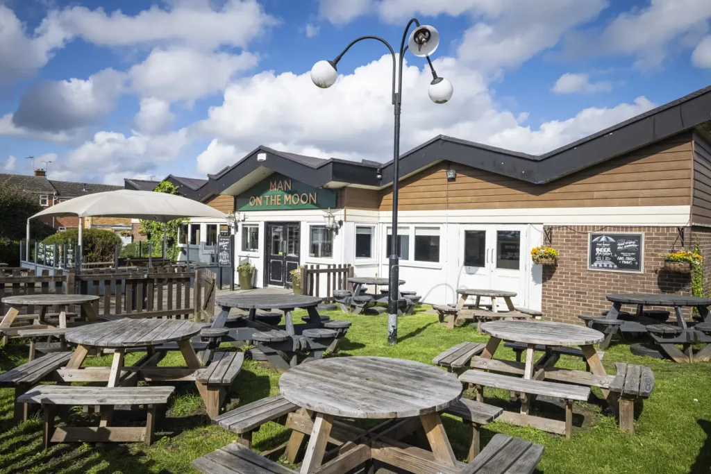 Exterior view of Man on the Moon pub in Ipswich