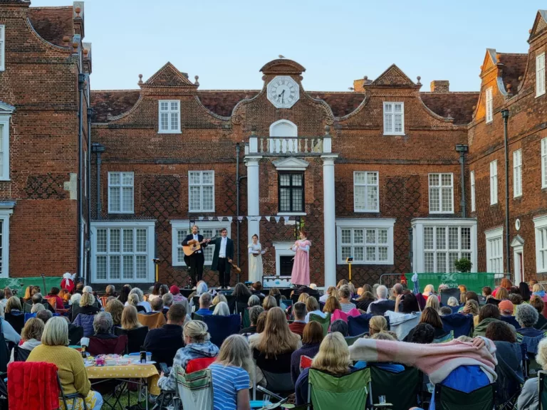 Pantaloons: Open Air Theatre