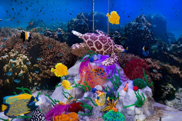 Brick Wonders: Around the World with LEGO® Bricks
