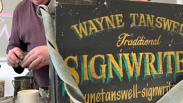Sign writing for Beginners with Wayne Tanswell