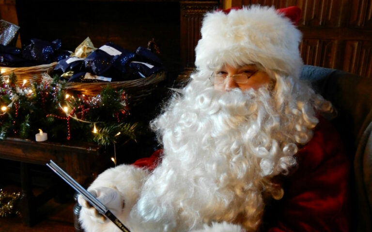 Meet Father Christmas (age 4+)