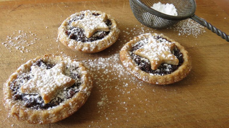 Carols and mince pies on the Green