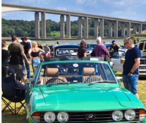 Classic & Sports Cars by the Bridge