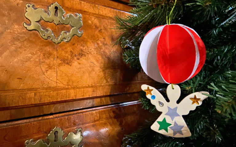 Make your own Christmas Decoration