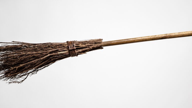 Hallloween in Ipswich – If the broom fits, fly it!