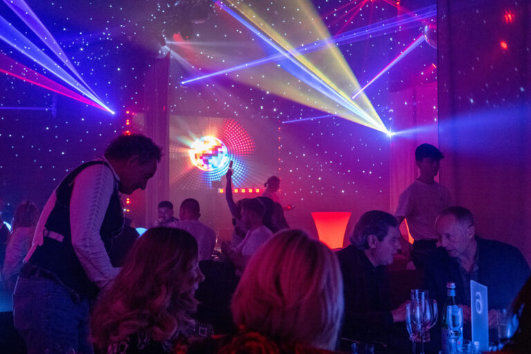 Aprés Ski Party Night