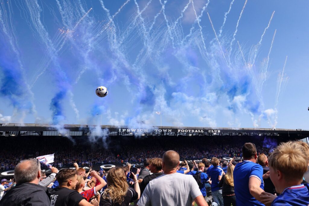 Boundless blues……. - Ipswich.love